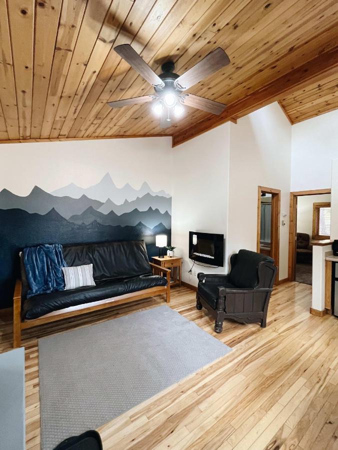 Cozy Cabin Suite Bed And Breakfast Woodland Park Kültér fotó
